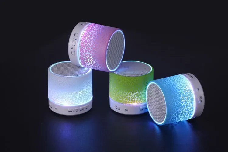 Groothandel A9 Dazzle Licht Kleurrijke Draadloze Draagbare Bluetooth Luidspreker Subwoofer Mobile Mini Speaker Card Speakers DHL