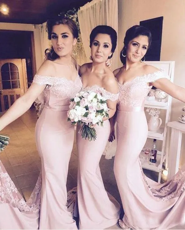 Popular Bridesmaid Dresses Off the Shoulder Mermaid Long Bridesmaids Dress Lace Applique Top Formal Evening Party Gowns with Sash