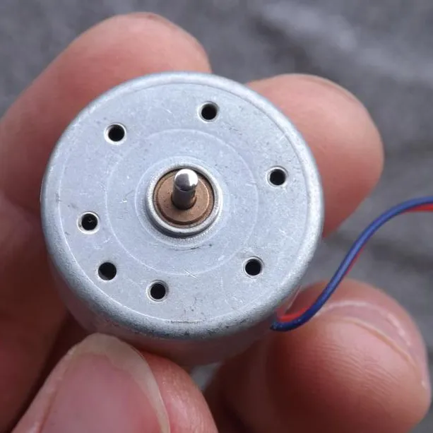 3V DC Hobby Leksaker Motortyp 300 DC Motor för solpanel Perfekt B00045 Bar