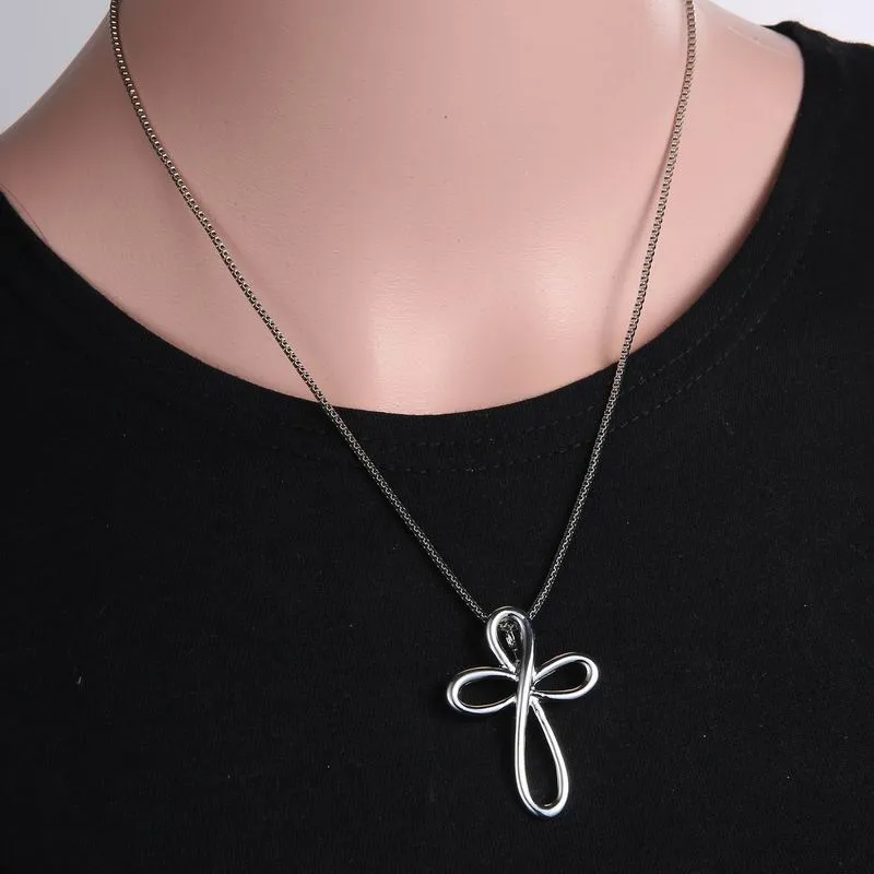 Wholesale Fashion Catholic Necklaces Silver Color Cross Pendant Necklaces Christian Jewelry For Women Christimas Gift wholesale dhn808