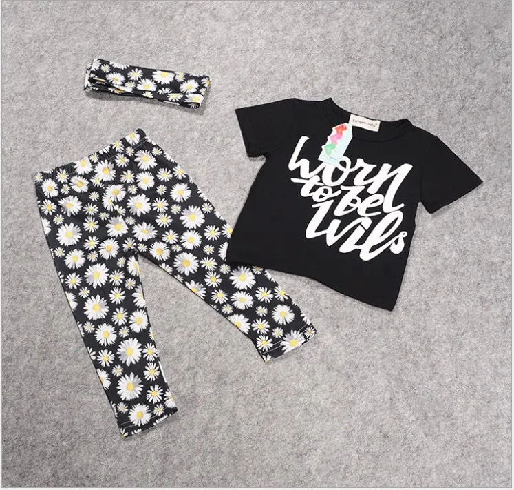 2016 New Girl Conjuntos de Roupas Moda Crianças Letras de Manga Curta T-shirt Tops + Calça + faixa de Cabelo Set Crianças Roupas de Verão 5 jogos / lote