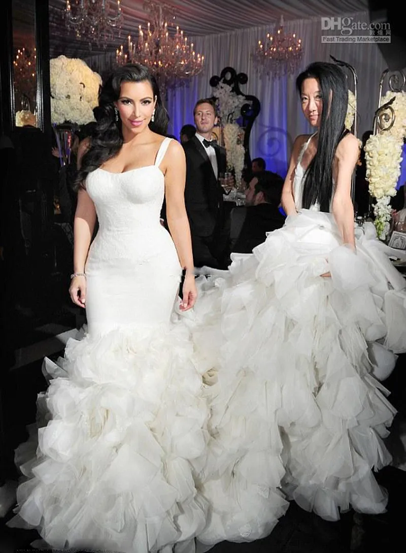 Elegante Kim Kardashian sirena abiti da sposa di lusso treno lungo spaghetti sexy organza sagomato abito da sposa lunghezza pavimento la sposa