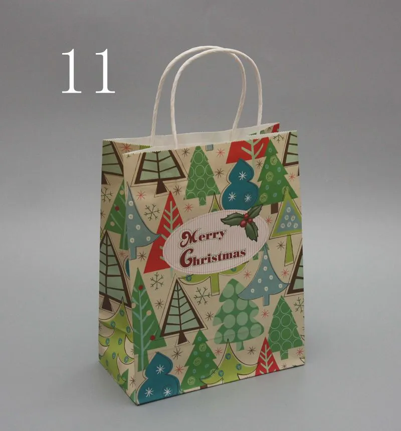 2023 16 Styles Christmas Kraft Paper Bags Tamanho Pequeno com Handles Sacos de embalagem de presente Festival de Natal