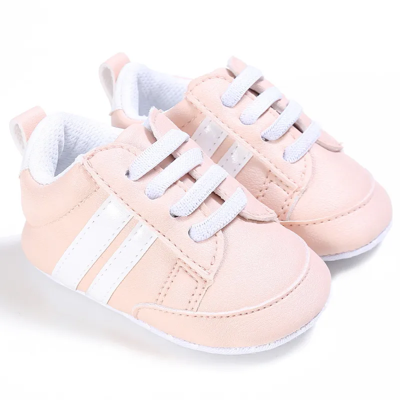 14 mönster Barn Sneakers med mjuk botten Skor Mode Baby Pojkar Flickor First Walkers Baby Inomhus Halkfritt Småbarn Casual Barn Skor