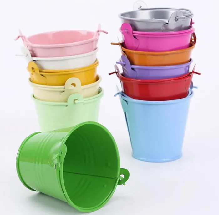 30st Colorful Mini Tin Pail Bucket, Candy Gift favorispaket Tinnplatta för bröllopsfest Souvenirs Gåva till gäst 3 Storlek Partihandel