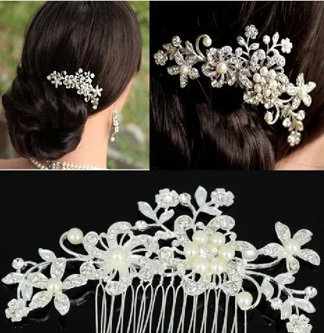 Moda ślubna ślubne Tiary Oszałamiające rhinestone drobne grzebień biżuterii ślubnej Akcesoria Kryształowy Pearl Hair Brush 338Y