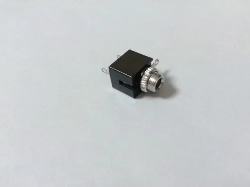 30pcs lot 1/8 3.5mm adaptateur de prise femelle à panneau de commutation audio MONO femelle