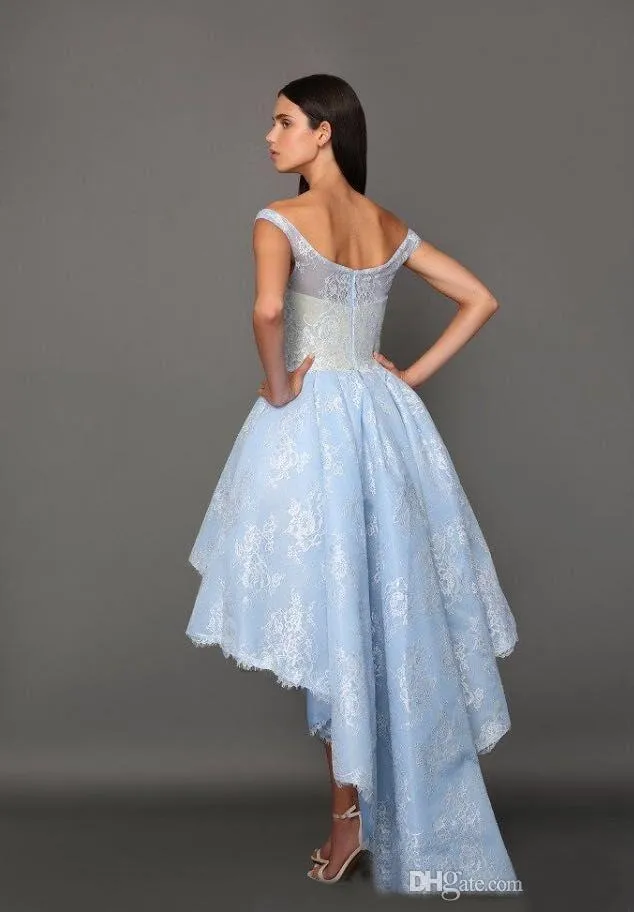 2017 High Low Sky Blue Prom jurkt van schouders Backless Lace Aso Ebi afstuderen jurken Arabisch stijl feest Homecoming jurken1793322