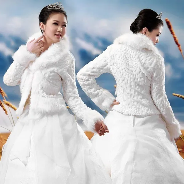 Wedding Accessories High Quality Faux Fur Bolero Long Sleeves Ivory Wedding Jackets Winter Warm Coats Bride Wedding Coat222a