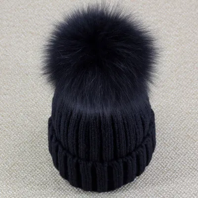 Groothandel-real vos bont pom pom vrouwen beanie hoed hoed met pompom bal echte wasbeer bont pompon gebreide bobble hoed paar skipet