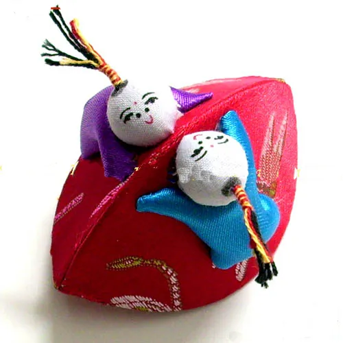 Personalisierte süße Ring-Aufbewahrungsbox, kleine muschelförmige Schmuckkästchen, chinesische Seidenbrokat-dekorative Karton-Münzverpackungsboxen für Kinder