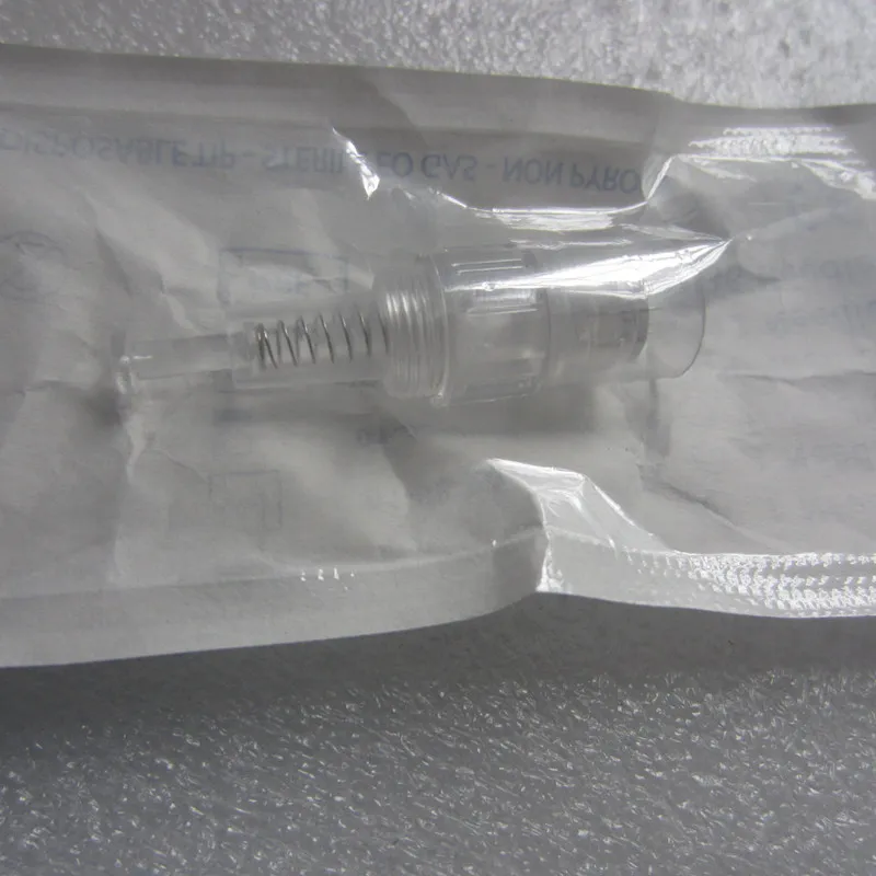 Rimpelverwijdering 12 Pin Naaldcartridge Schroefpoort voor elektrische Auto MicroneDle Derma Pen Derma Roller 0.25 ~ 2mm Tips Nutrition Input