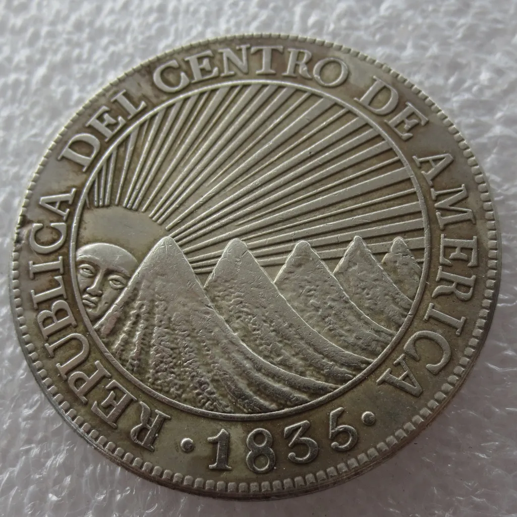 Repubblica centroamericana 1835 8 reales copia moneta d'argento Prezzo di fabbrica a buon mercato bella casa Accessori Monete d'argento