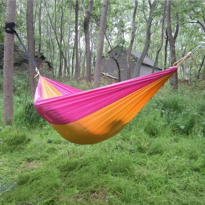 2016 Toppförsäljning Utomhus Bärbar Camping Dubbel Hängmatta Utemöbler Allmänt Använd Parachute Hammock Portable Swing Bed Bed