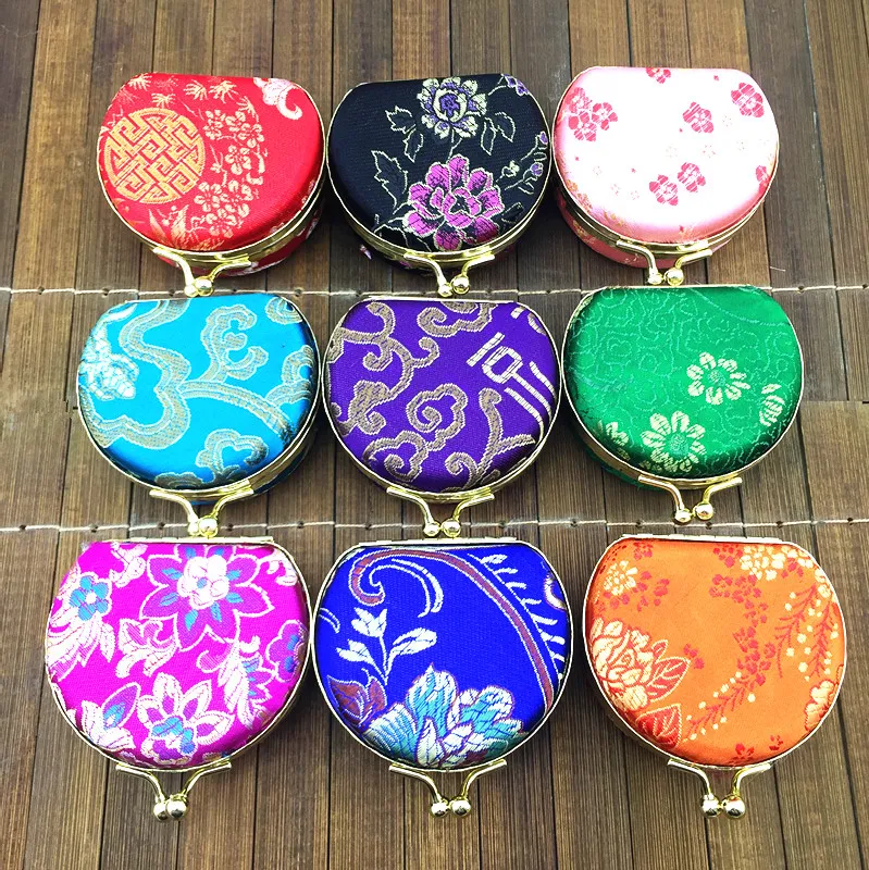 Portable Small Travel Necklace Ring Jewelry Set Gift Box Display Cases Cute Silk Satin Cloth Craft Metal buckle Packaging Boxes 
