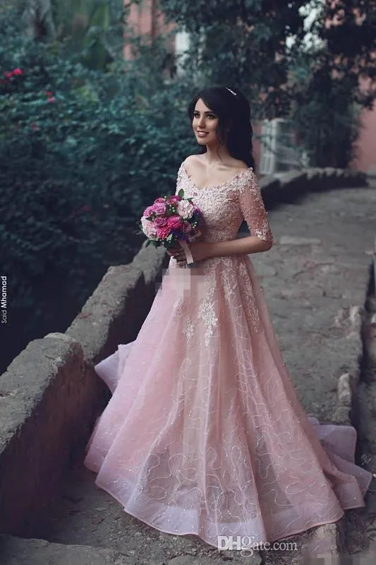 2016 Modest Boheemse Land Trouwjurken Sexy Sheer Kant Applique Off Shoulder Halve Mouw Een Lijn Peach Bling Sequin Tulle Bruidsjurken