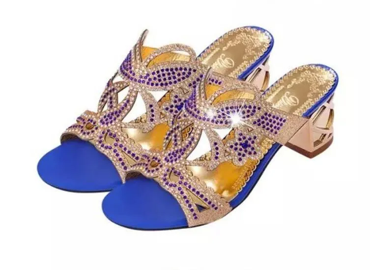 Nuovo stile primavera e l'estate moda donna pantofole sandali tacchi il tempo libero femminile con marea pantofole scarpe diamantate grossolane