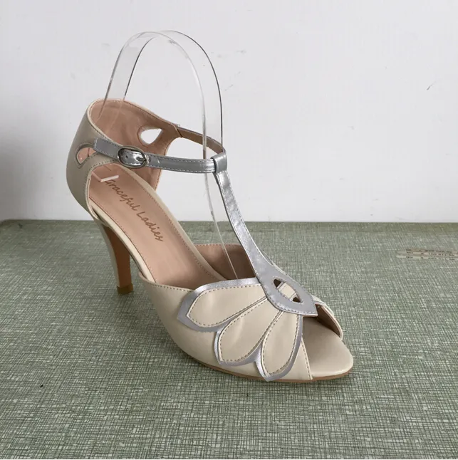 Vintage Ivory Trouwschoenen Bruiloft Pumps Mimosa T-RiPs Gesp Sluiting Lederen Party Dance 3.5 