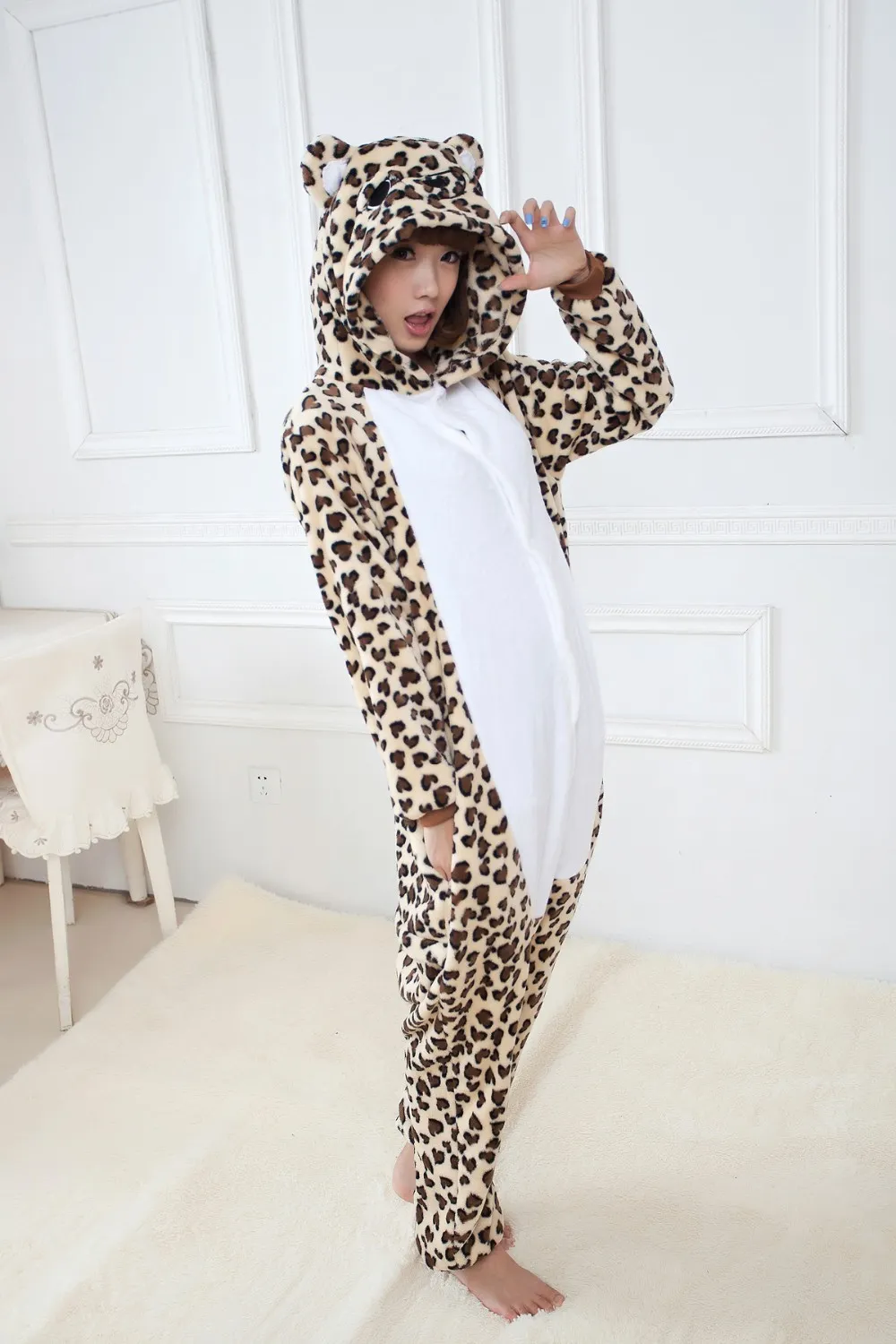 Leopardo Urso Onesies Adultos Unisex Animal Pijamas de Flanela Com Capuz Cosplay macacão Panda Pijamas Sleepwear Casa roupas macacão