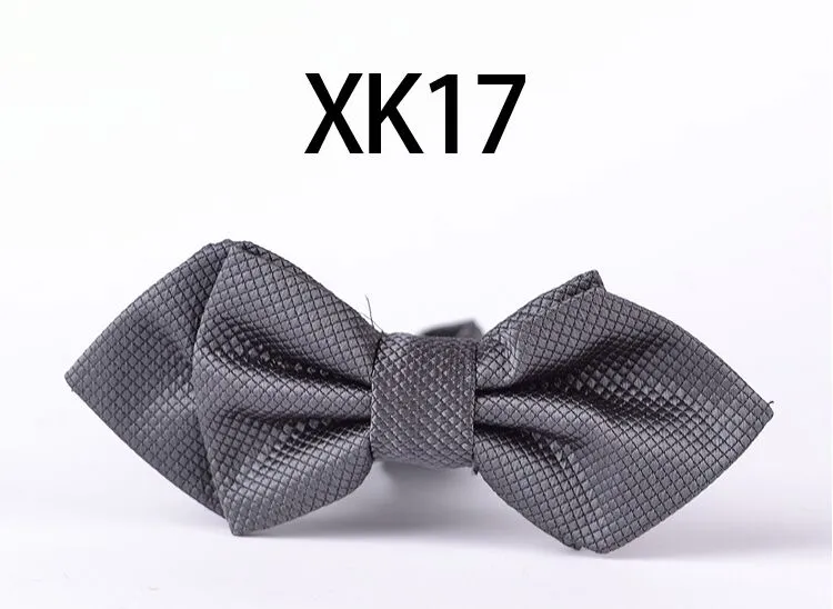 Flèche noeuds papillon 11.5 * 6cm solide bowknot 25 couleurs Cravate pour hommes Cravate professionnelle pour la fête des pères Cravate Cadeau de Noël TNT gratuit FedEx