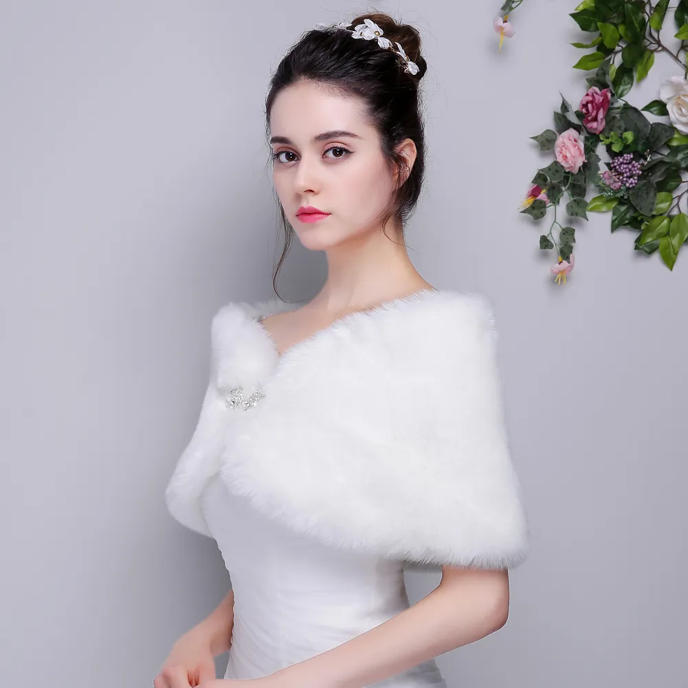 2018 Winter Bridal Bolero Faux Fur White Women Warm Shawl Capes Stoles Ladies Wedding Fur Wraps For Special Occasion Bridal Access9559108