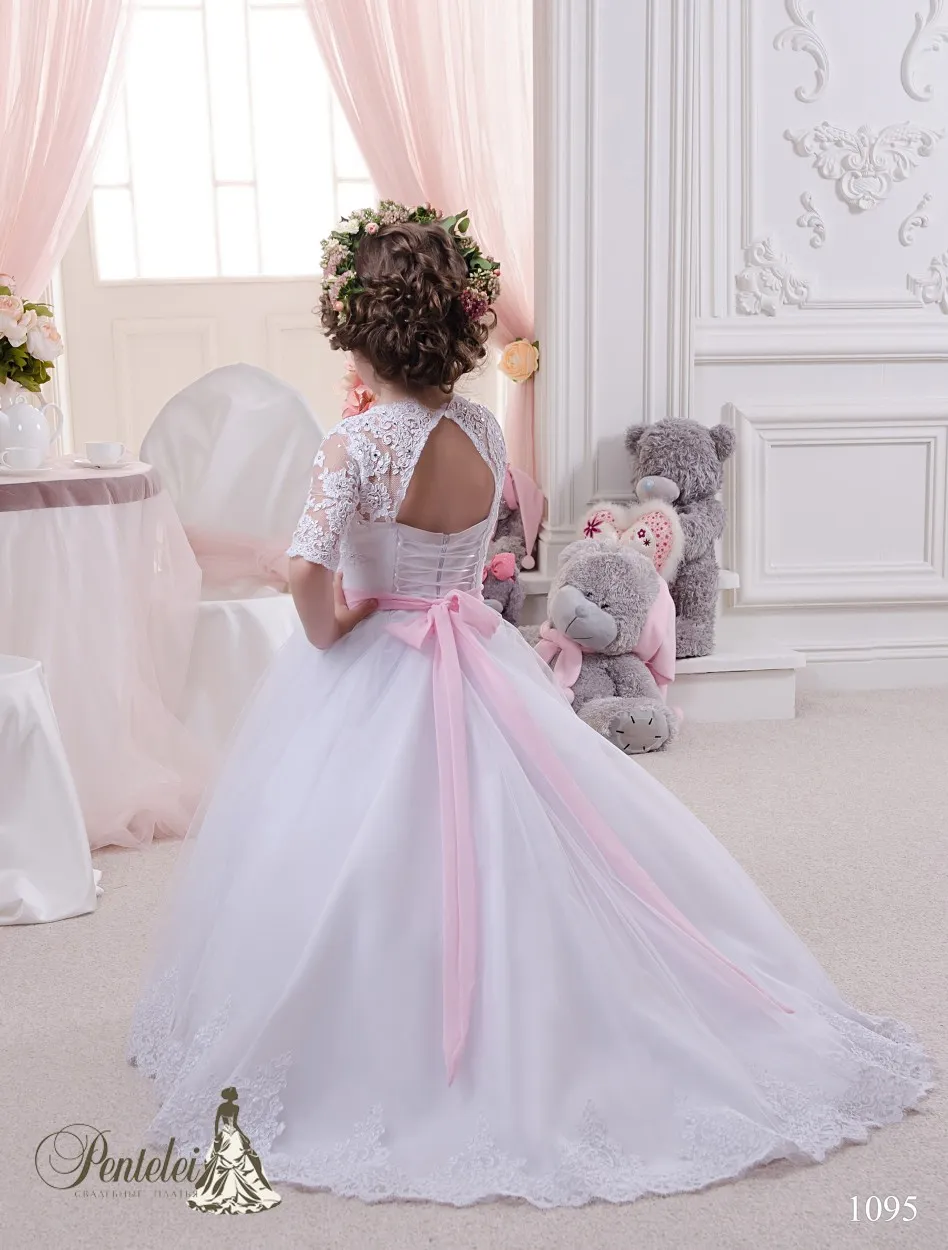 2016 Miniatura Noivas Vestidos com Mangas Meias e Laço Rosa Arco Apliques Frisado Tule Vestido De Baile Flor Meninas Vestidos com Rendas Para Cima