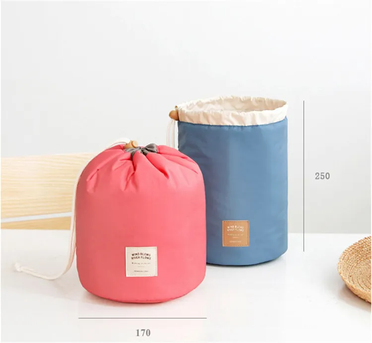 2016 Arrival Barrel Shaped Travel Cosmetic Bag Nylon Polyester High Capacity Drawstring Elegant Drum Wash Bags Makeup Organizer St8896374