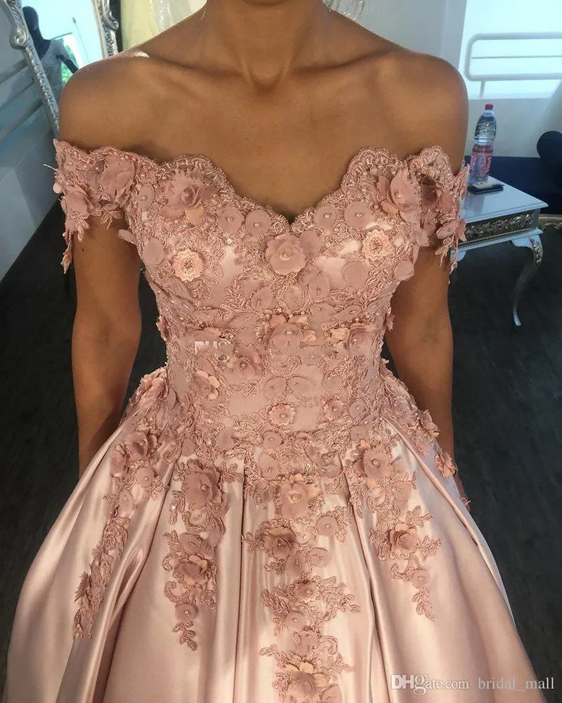 Off Ramię Blush Różowy Prom Dress Eleganckie Kochanie Koronkowe Aplikacje 3D Kwiaty Długa Wieczorowa Dress Dress Party Gown Robe De Soiree