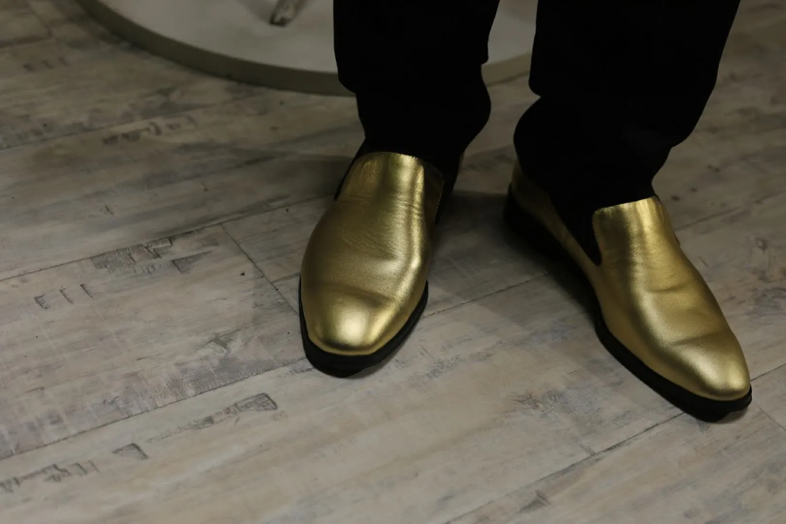 2017 высокое качество простой стиль мужская платье обувь кожаные мокасины мужской партии / свадебные туфли мода пряжки кроссовки скольжения на оксфорды обувь