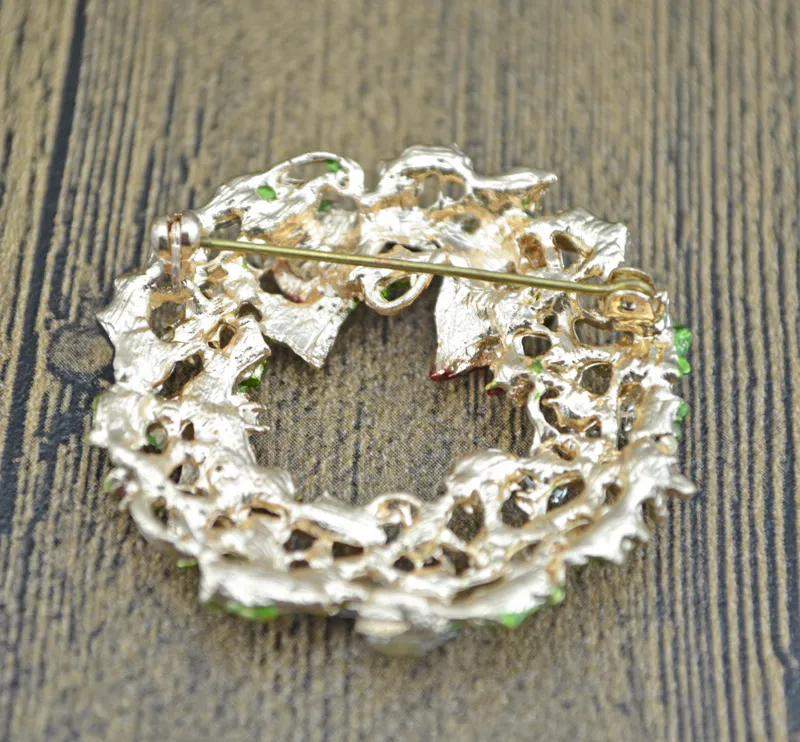 Fashion Gold Plated Rhinestone Crystal Leaf Flower Bow Bowknot Wreath Brooch Pin Xmas Christmas Gift 