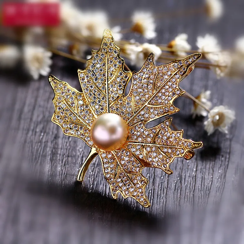 Broche en strass Vintage, broche en alliage plaqué or, perle, faux diamant, corsage pour invitation de mariage, fête costumée, dres2438