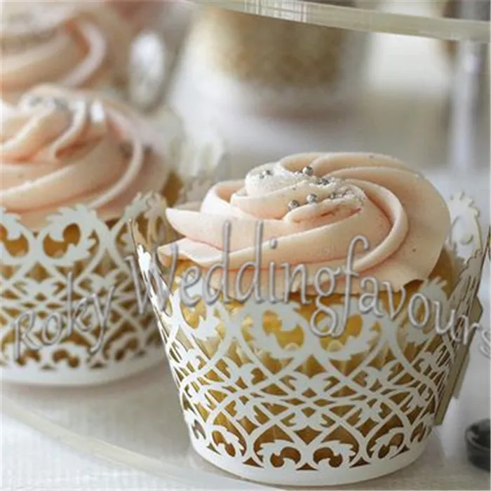 Gratis frakt Vit Filigree Cupcake Wrappers Laser Cut Cupcake för bröllop Bridal Shower Party Cake Decoration