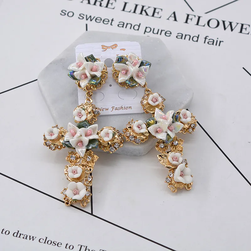 New Design Baroque Ceramic Cross Stud earrings for women Fashion Punk jewelry Crystal Flower statement earrings Brincos Bijoux