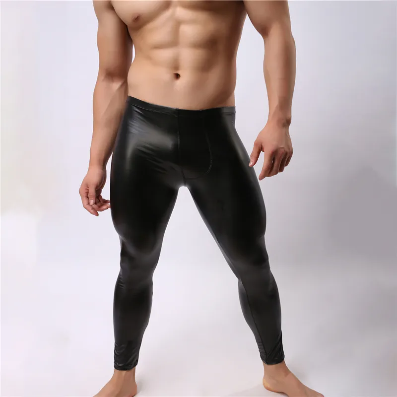 Sexiga män långa johns undershirt slim svart faux läder underbyxor manlig tunn smidig u konvex gay fitness påse mitten av midja leggings underkläder kc48