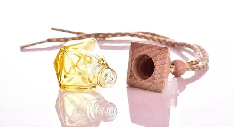 6ml Frosted Glass Perfume Empty Bottles Car Perfume Hang Decoration Glass Essence Oil with Wood lid Pack Containers