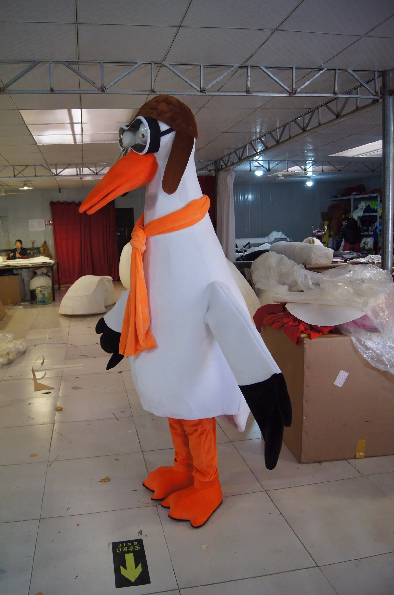 Alta qualidade Real Pictures guindaste Piloto traje da mascote Tamanho Adulto direto da fábrica frete grátis