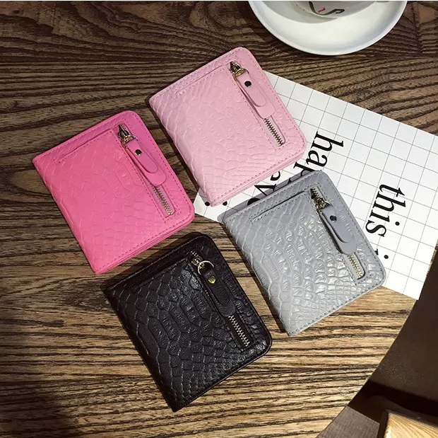 Short Wallets holders Women ladies Crocodile pattern PU Leather Bifold wallets Coin and Credit card holders packet Wallets top fashion