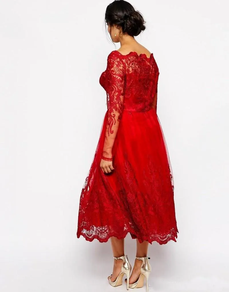 2019 Newest Plus Size Red Lace Evening Dresses Long Sleeves Bateau Neck Tea Length Women Formal Party Gown Elegant4457737