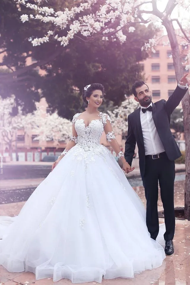 فساتين زفاف العربية 2016 كم طويل شفاف الرباط يزين الكرة ثوب شير منتفخ فساتين الزفاف vestidos دي العيد