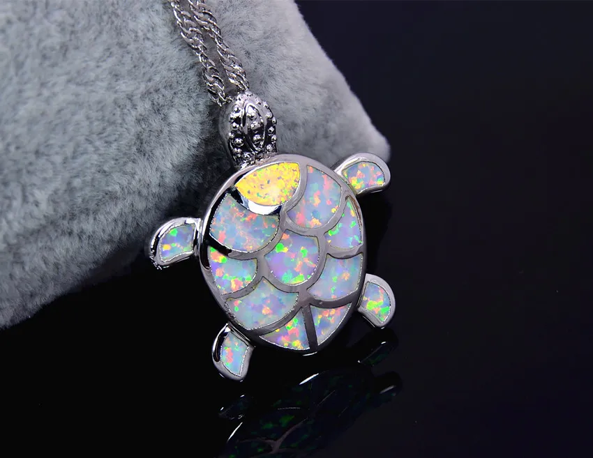 Bijoux de mode en gros au détail Fine opale de feu blanc tortue de mer pierre pendentifs et collier en argent pour les femmes PJ17082713