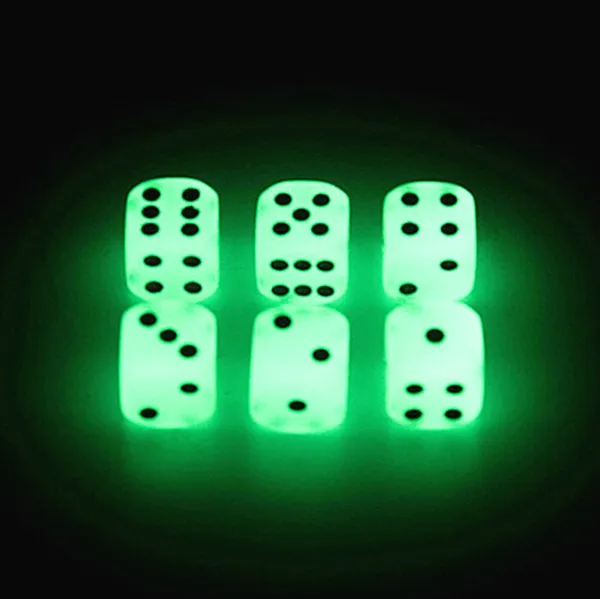16mm Lichtgevende Dobbelstenen 6 Zijdige Noctilucent Games Cubes D6 Gloeiende Dices Bosons Drinken Grappig Familiespel Voor Party Pub Bar Speelgoed Goed 4744377