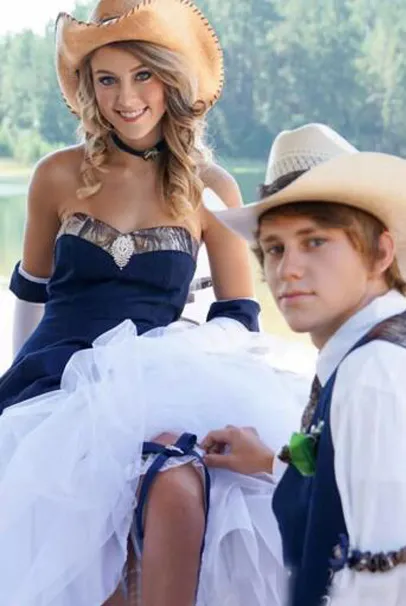 Latest 2017 Country Cowboy Camo Wedding Dresses Blue Denim A Line Pleats Sweetheart Lace Up Back Vintage Bridal Gown Custom Made EN9046