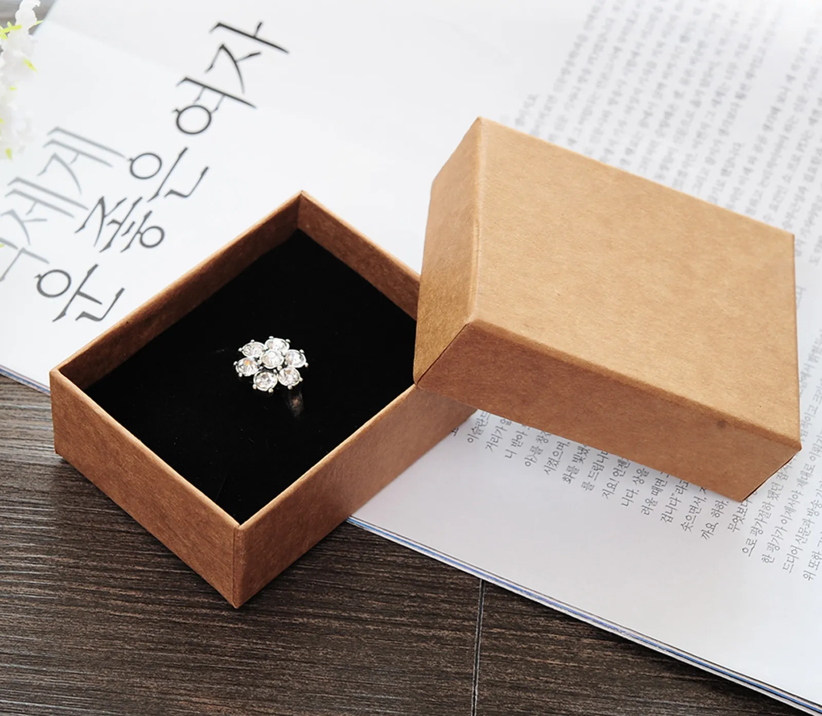 simple seven high quality  necklace jewelry box lovers ring case gift package kraft paper box middle