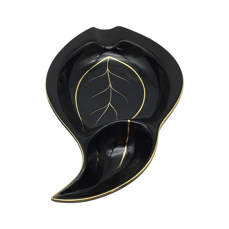 New Arrival Ashtray Anniversary Unique Black Leaf Shaped Ceramic Cigar Ashtray with a gift box8649717