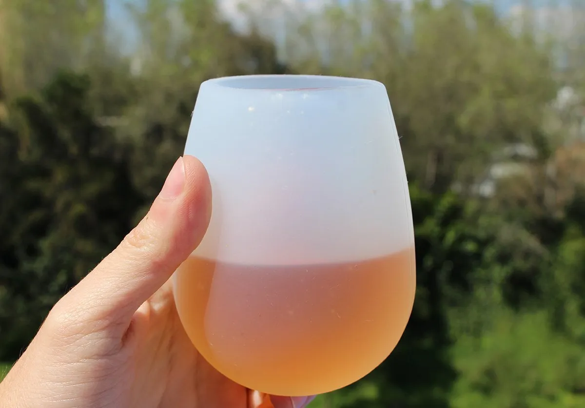 Venda quente O portátil de vinho tinto de silicone Acampamento Ao Ar Livre sílica gel caneca de cerveja de vidro Proteção Ambiental de saúde prático