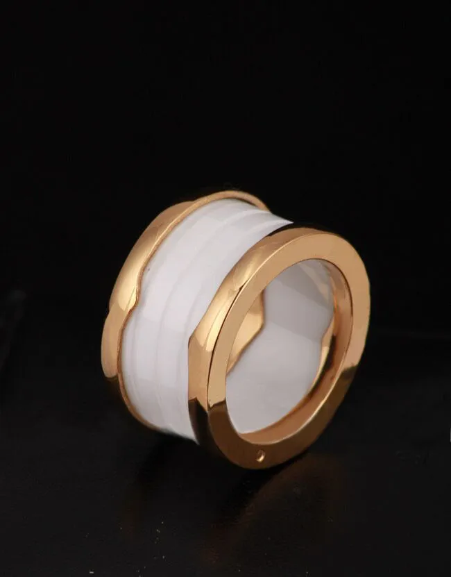 2017 Nieuwe collectie Speciale zwarte en witte kleur Bruidssets Klassieke ringen voor ringen Lentering 18k Rose gouden ring Titanium / Brede versie