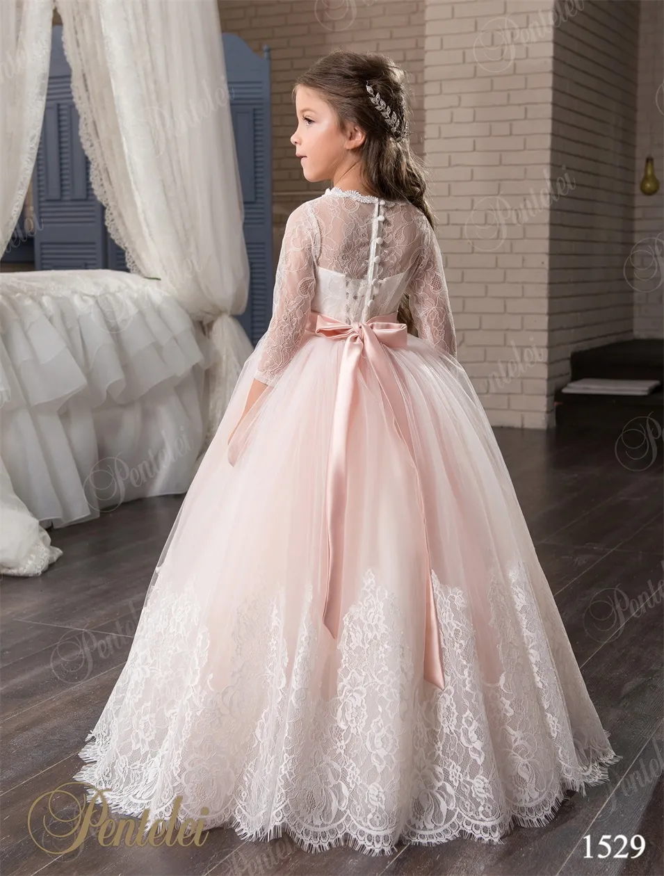 Blush flor meninas vestidos com 3/4 mangas compridas e correia frisada 2021 Pentelei princesa lace tulle primeiros vestidos de comunhão para meninas