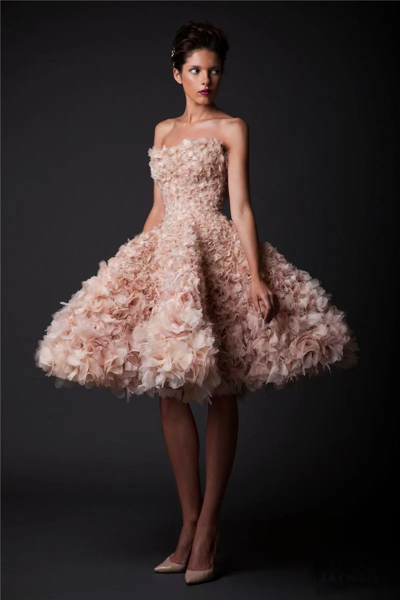 Krikor Jabotian une ligne Robes de bal de bal à main longue à main les fleurs sans bretelles sans manches à manches genoues robe de bal nuptiale 2697667