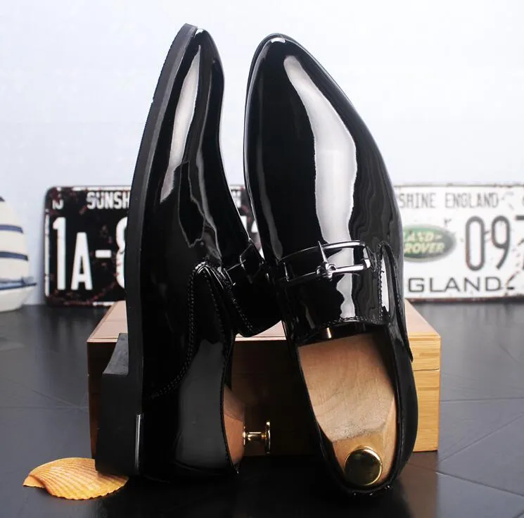 Nova tendência sapatos masculinos brilhantes rebites sapatos de casamento sapatos de lazer tamanho grande: 38 - 45 frete grátis
