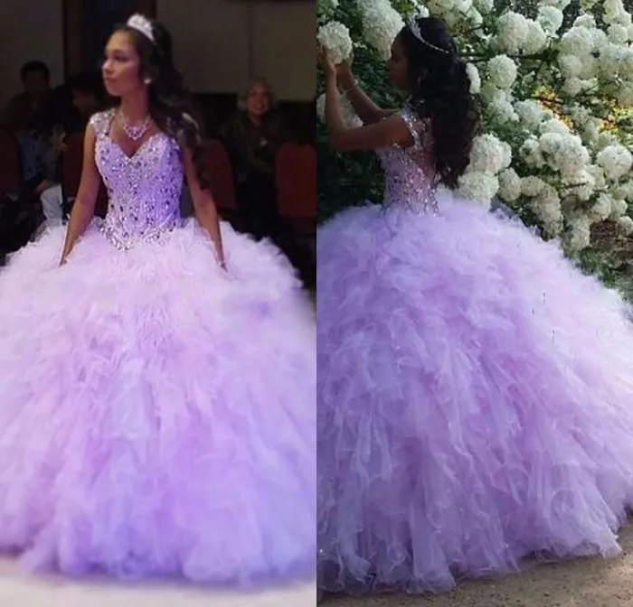 Sweet 16ドレスセクシーな恋人ビーズQuinceaneraドレスvestidos de 15 anosライトパープルオーガンザ安いQuinceanera Gowns